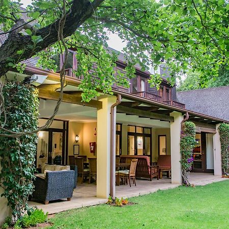 No66 Sandton Lodge Йоханнесбург Экстерьер фото