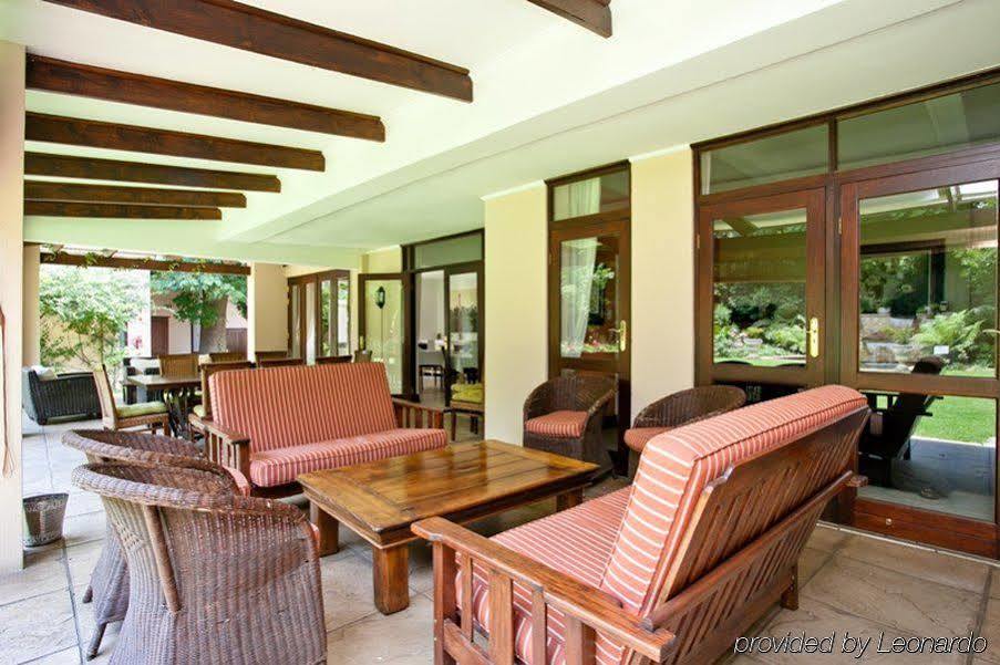 No66 Sandton Lodge Йоханнесбург Экстерьер фото