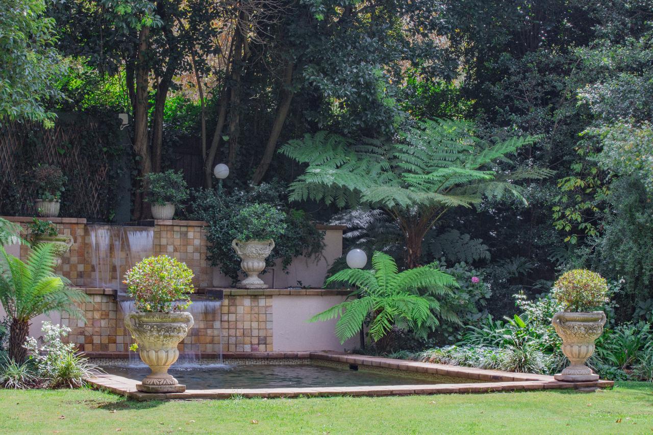 No66 Sandton Lodge Йоханнесбург Экстерьер фото