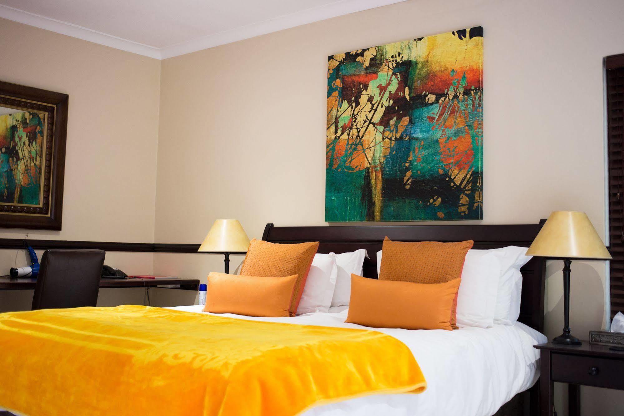 No66 Sandton Lodge Йоханнесбург Экстерьер фото