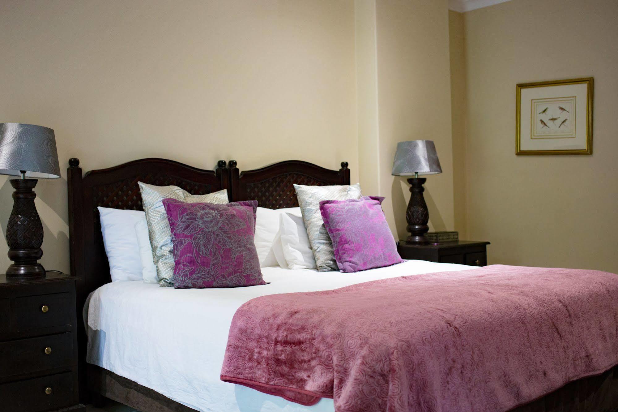 No66 Sandton Lodge Йоханнесбург Экстерьер фото