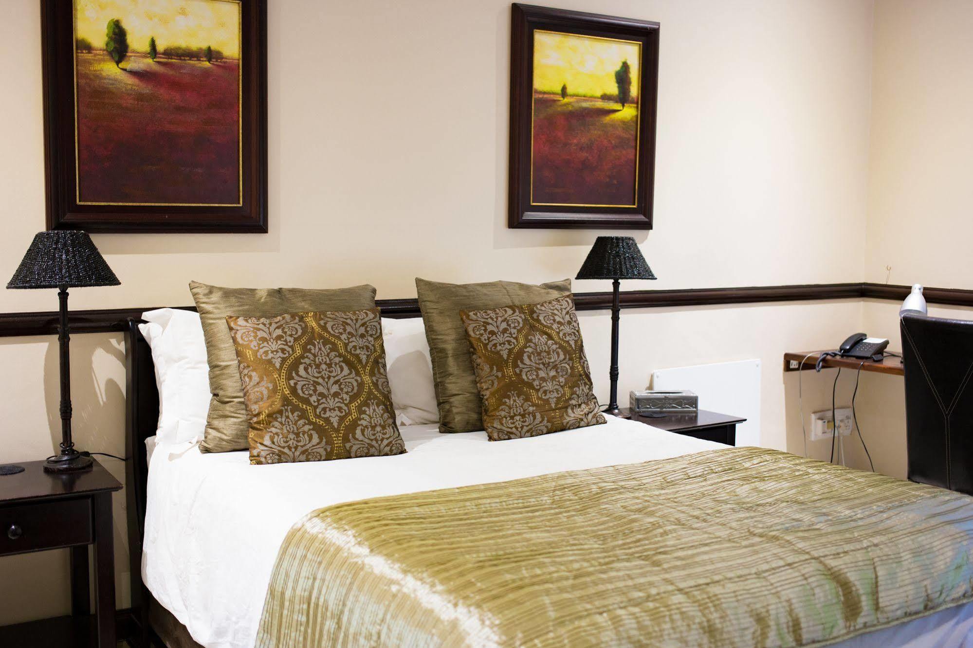 No66 Sandton Lodge Йоханнесбург Экстерьер фото