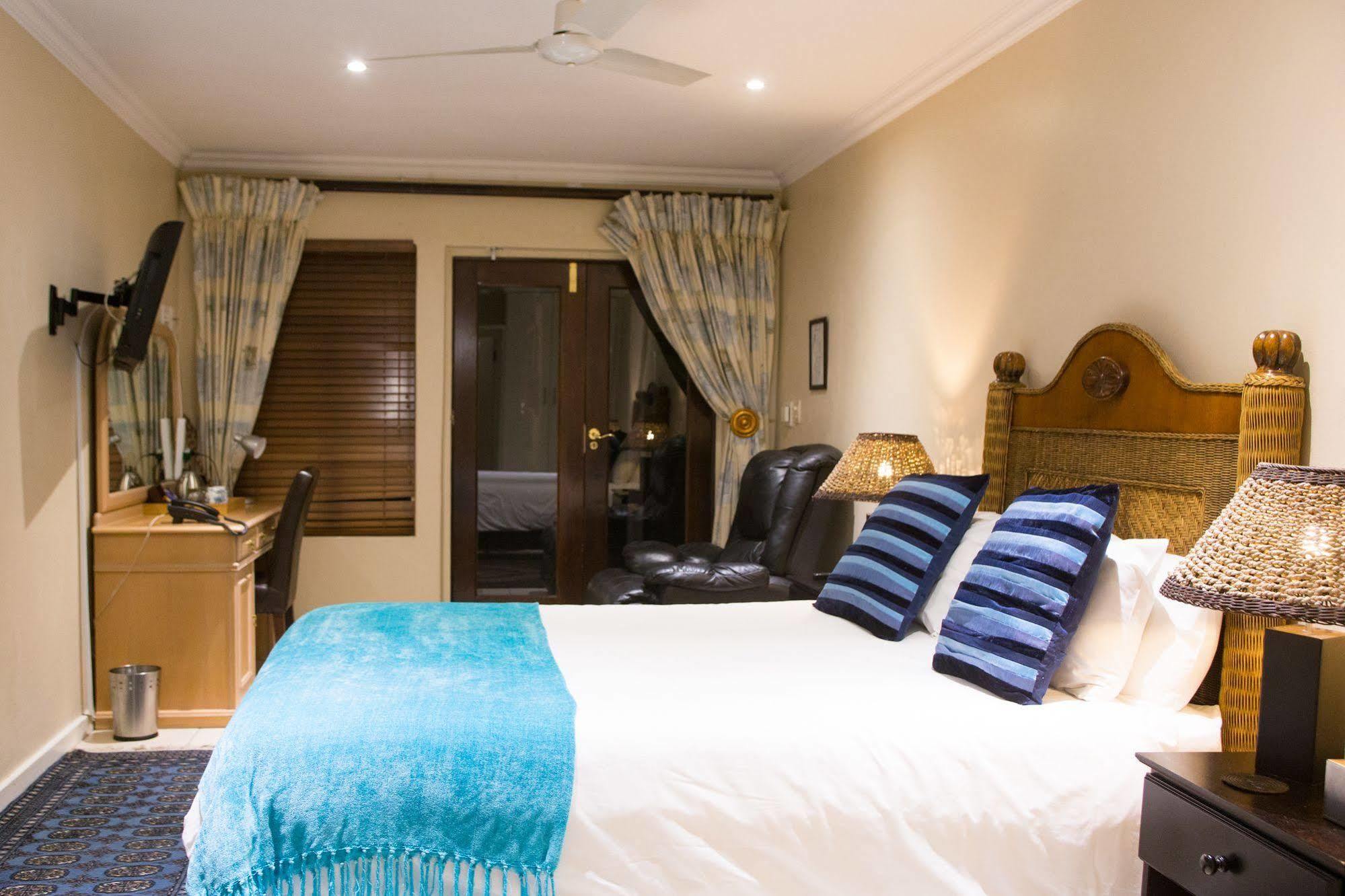 No66 Sandton Lodge Йоханнесбург Экстерьер фото