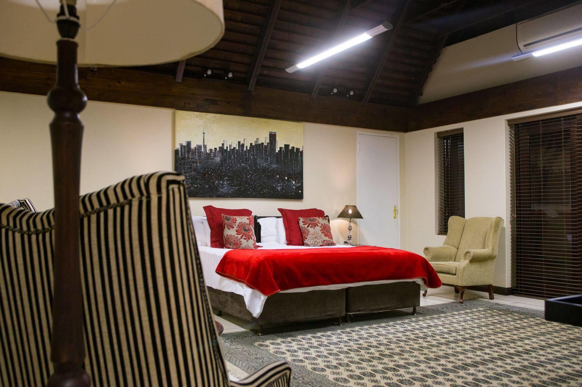 No66 Sandton Lodge Йоханнесбург Экстерьер фото